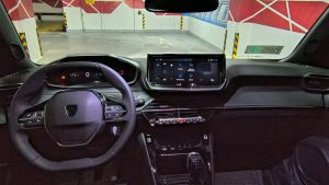 Peugeot 2008 Allure PureTech 1.2 MT — foto 7